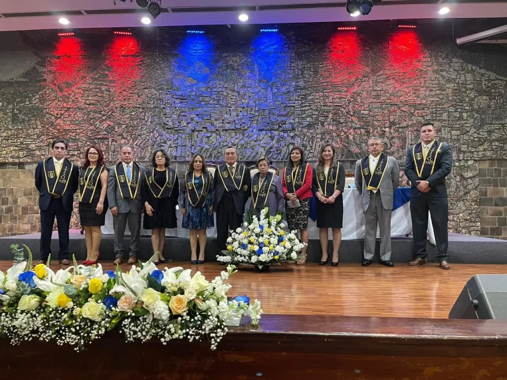 GRADUADOS ITSQMET 