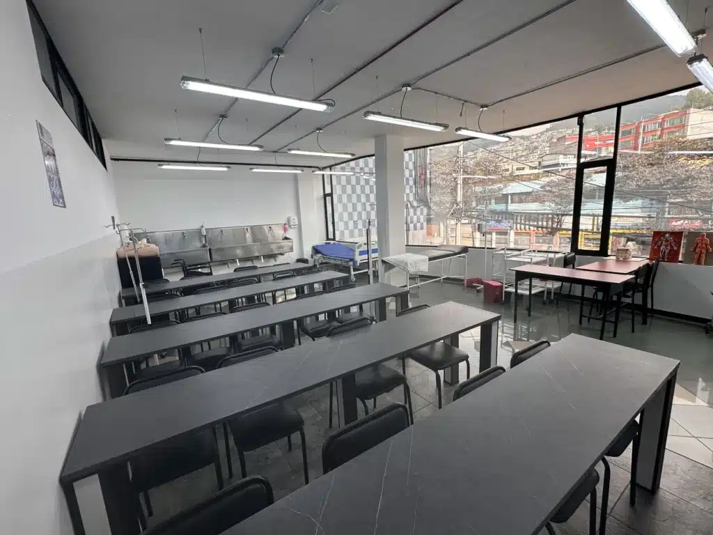 laboratorios itsqmet compus sur