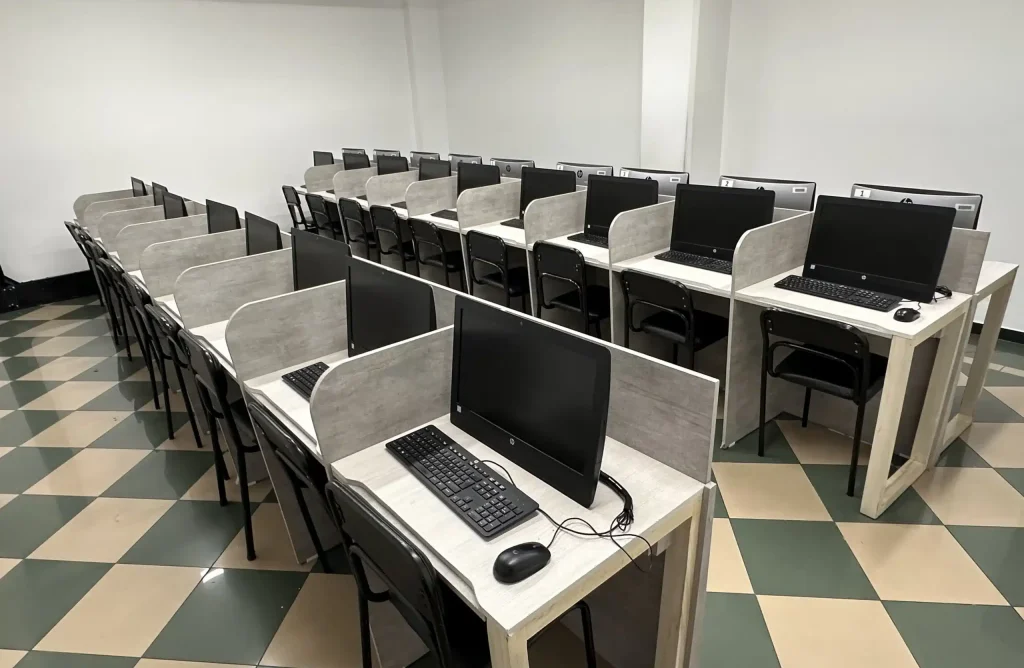 laboratorios itsqmet compus sur